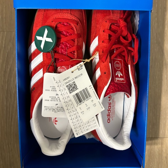 COPY - NWT ADIDAS GAZELLE INDOOR SHOES Red Scarlet and White - Picture 2 of 6